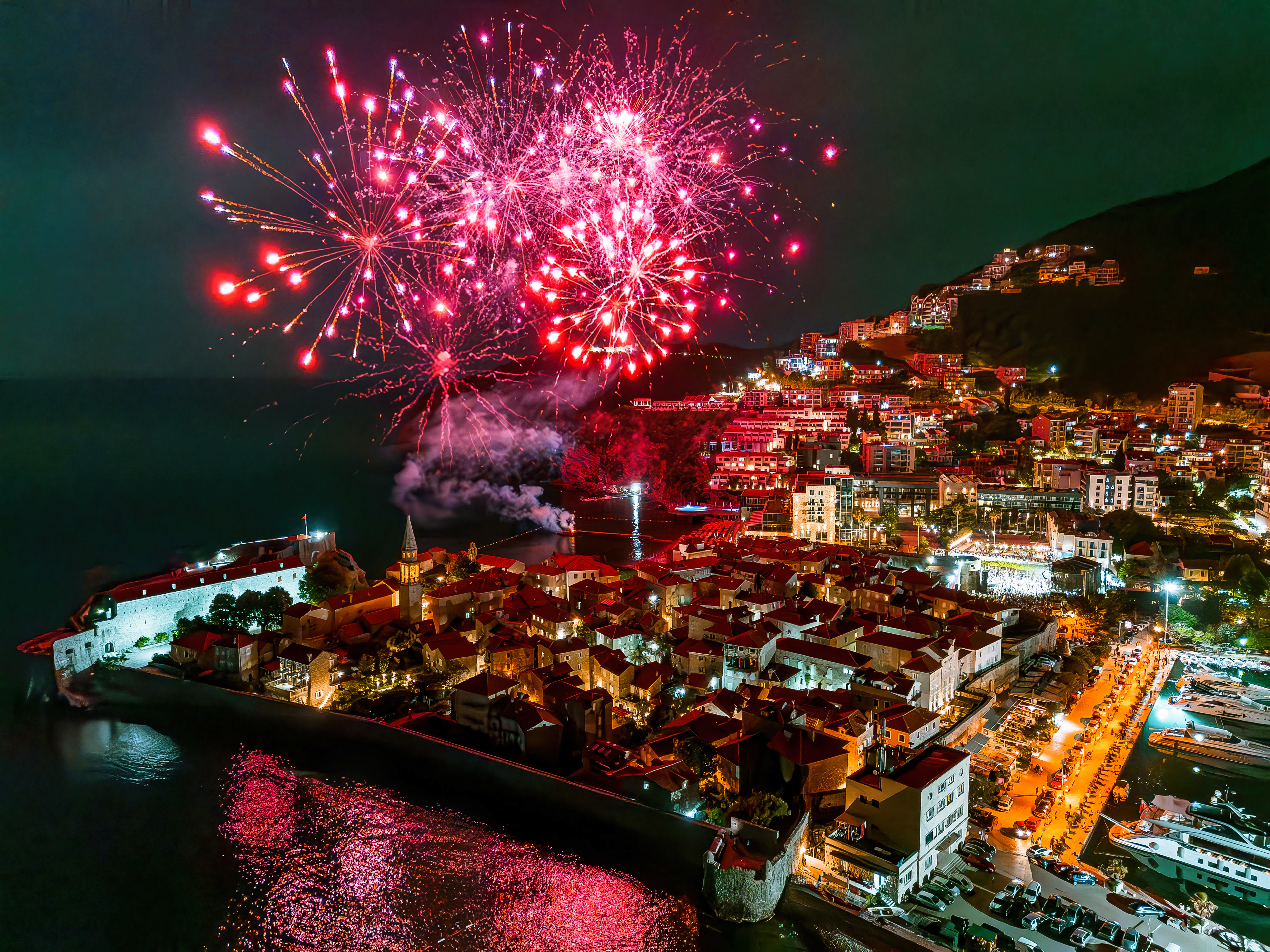 budva-camps budva-apartments budva-hotels budva-tourist-organization adriatic-sea