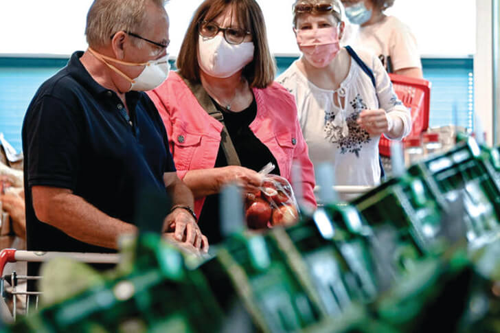 budva-sea budva-old-town beach budva-Montenegro budva-tourist-organization