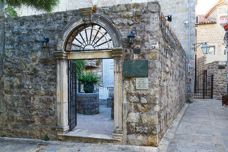 budva-caffes budva-old-town budva-Montenegro montenegro budva-restaurants