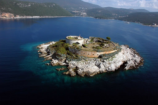 budva-beach-bar budva-tourist-organization budva-apartments budva-food budva-activities