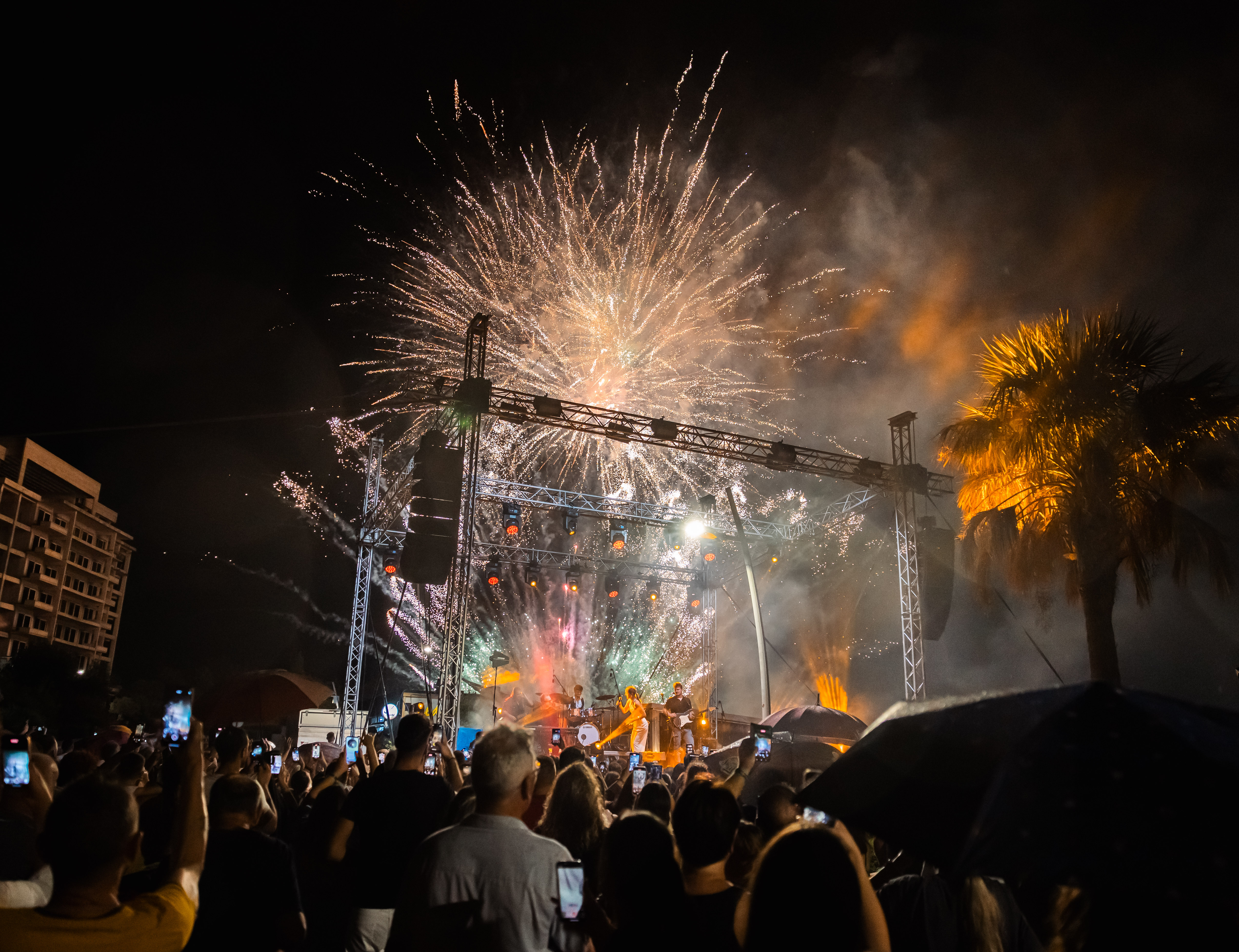 budva-hostels budva-beach budva-Montenegro budva-caffes budva-activities