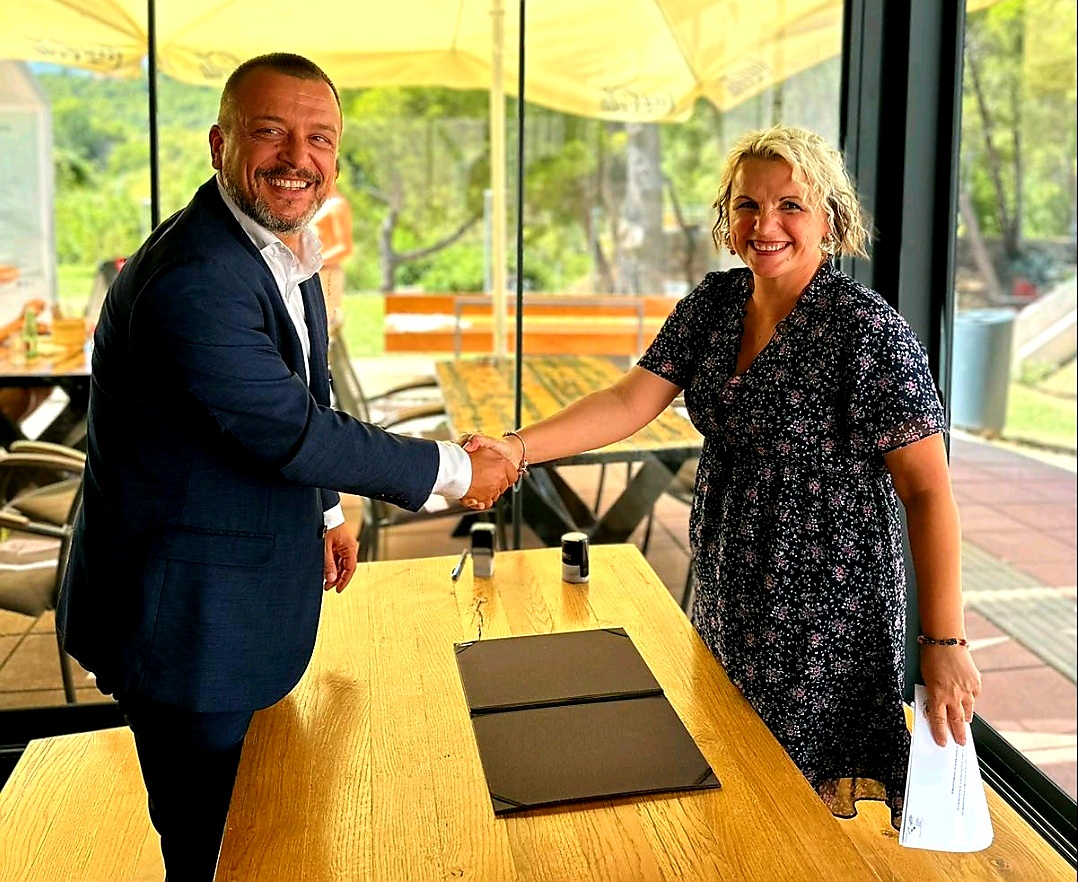 adriatic-sea budva-caffes budva-beach budva-sea budva-camps