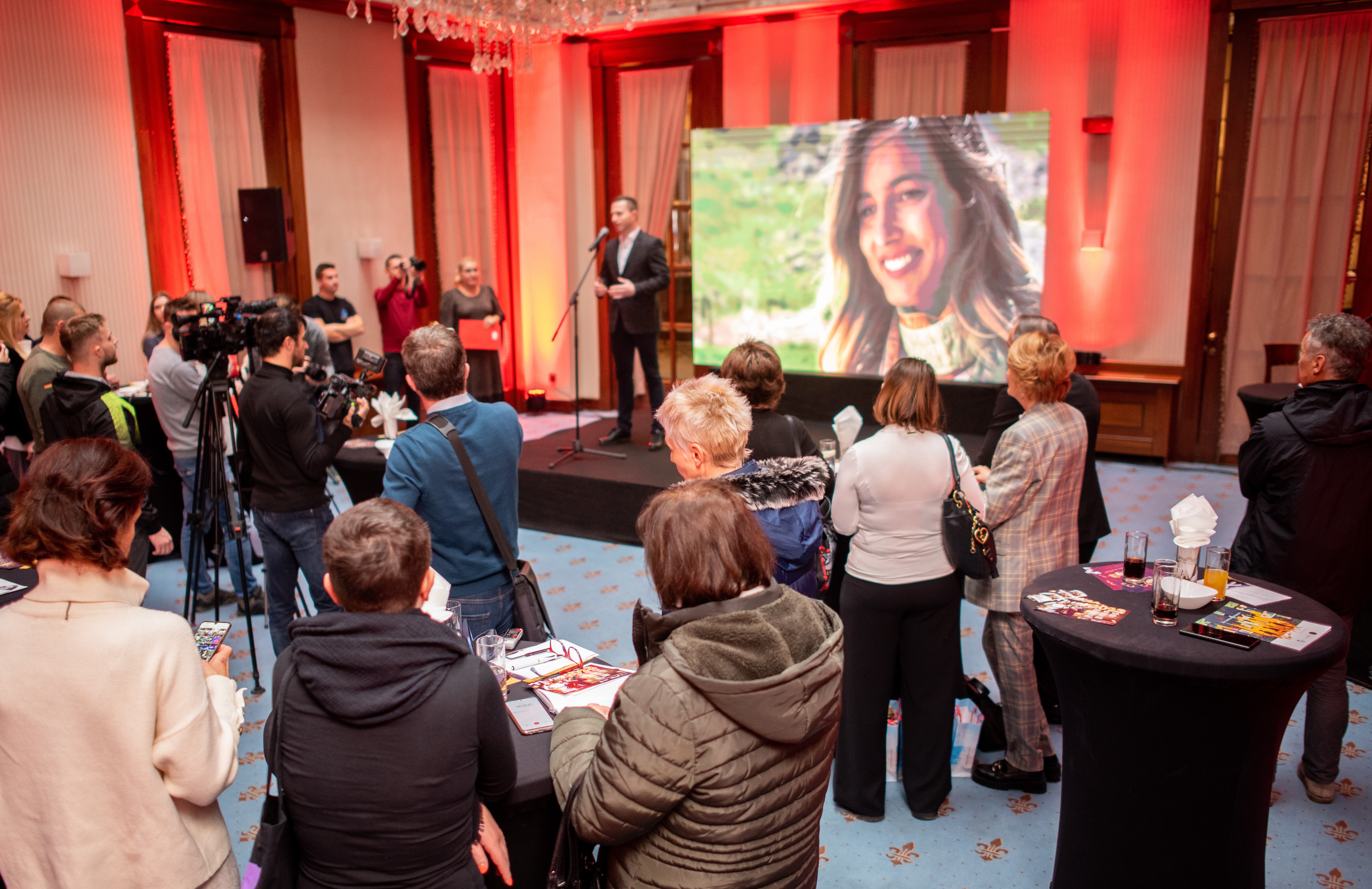 budva-beach budva-nightlife budva-yacht budva-hostels budva-marina