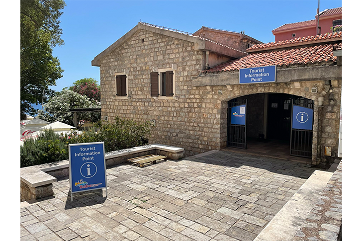 budva-nightlife beach adriatic-sea budva-hostels budva-sea