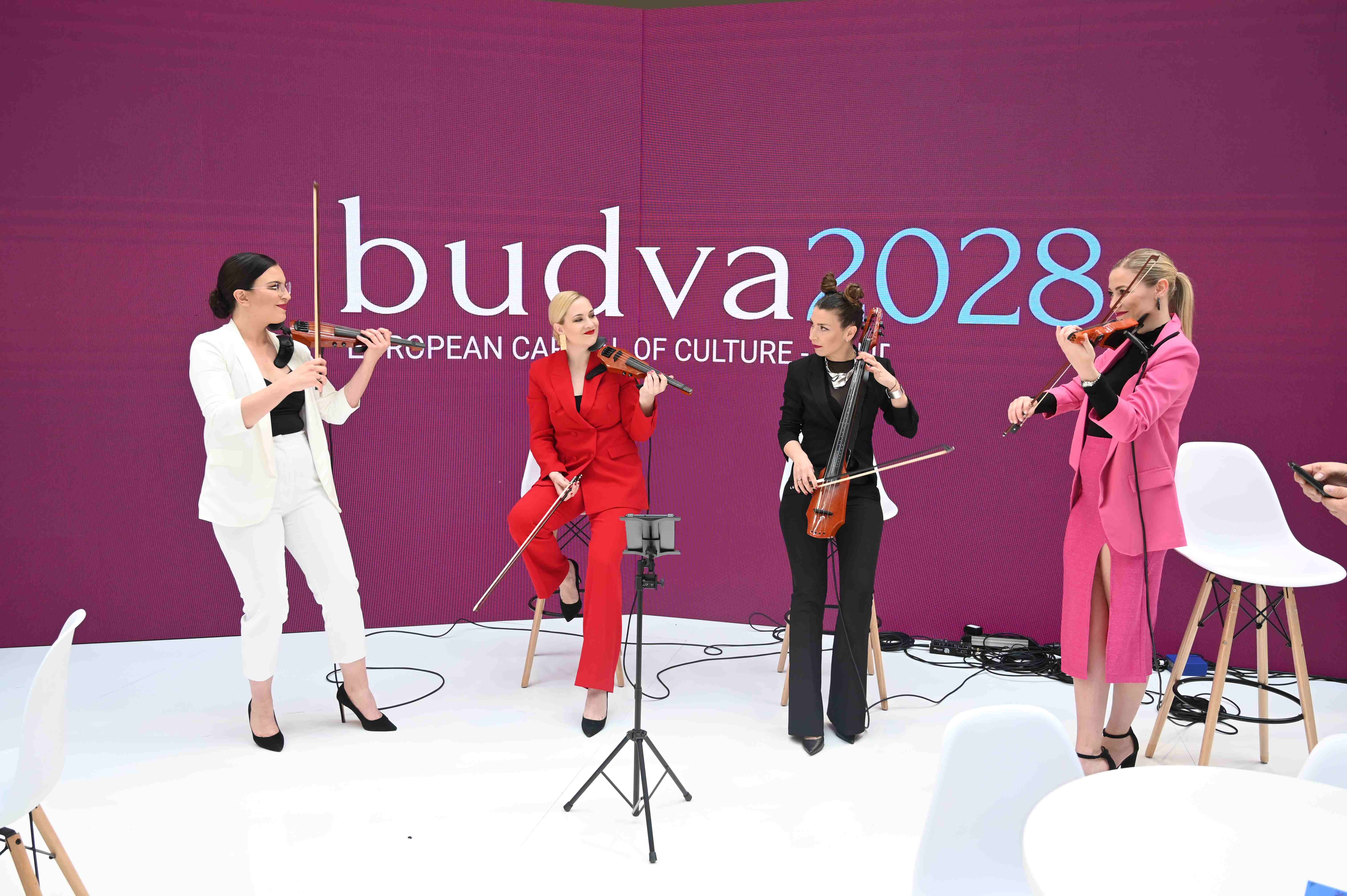 budva-events budva-marina budva-nightlife budva-caffes beach